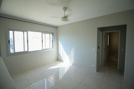 Apartamento para alugar com 56m², 2 quartos e sem vaga