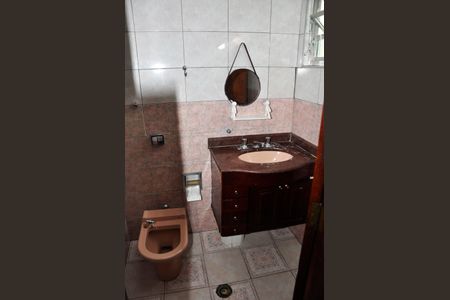 Casa para alugar com 119m², 4 quartos e 2 vagas Casa para alugar com 119m², 4 quartos e 2 vagasBanheiro da Suíte