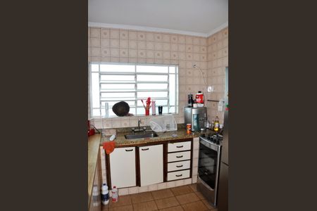 Casa para alugar com 119m², 4 quartos e 2 vagas Casa para alugar com 119m², 4 quartos e 2 vagasCozinha