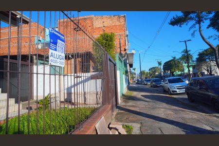 Casa para alugar com 213m², 3 quartos e 2 vagas Casa para alugar com 213m², 3 quartos e 2 vagasPlaca e fachada