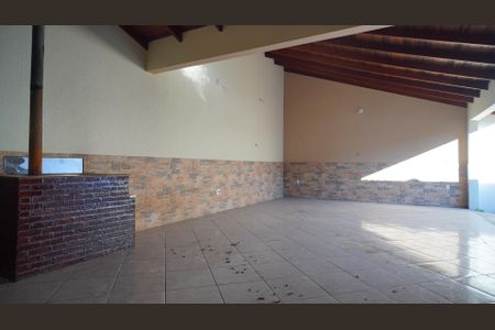 Casa para alugar com 213m², 3 quartos e 2 vagas Casa para alugar com 213m², 3 quartos e 2 vagasÁrea gourmet