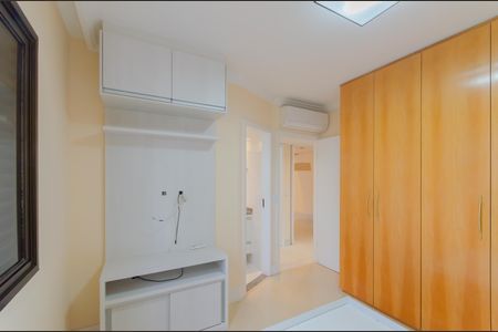 Apartamento para alugar com 84m², 3 quartos e 2 vagas Apartamento para alugar com 84m², 3 quartos e 2 vagasSuíte