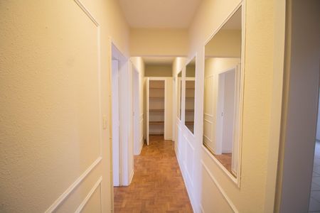 Apartamento à venda com 91m², 2 quartos e sem vaga Apartamento à venda com 91m², 2 quartos e sem vagaCORREDOR
