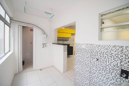Apartamento à venda com 91m², 2 quartos e sem vaga Apartamento à venda com 91m², 2 quartos e sem vagaÁREA DE SERVIÇO