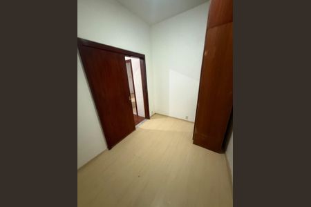 Apartamento à venda com 33m², 1 quarto e sem vaga Apartamento à venda com 33m², 1 quarto e sem vagaQuarto