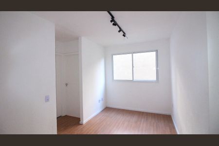 Sala de apartamento para alugar com 2 quartos, 45m² em Jardim Egle, São Paulo