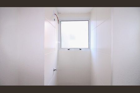 Banheiro social de apartamento à venda com 2 quartos, 45m² em Jardim Egle, São Paulo
