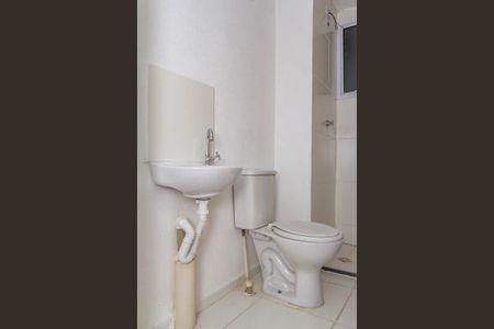 Banheiro social de apartamento à venda com 2 quartos, 45m² em Jardim Egle, São Paulo