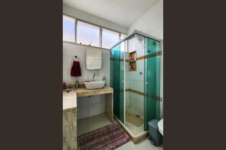 Apartamento à venda com 70m², 2 quartos e 1 vaga Apartamento à venda com 70m², 2 quartos e 1 vagaBanheiro