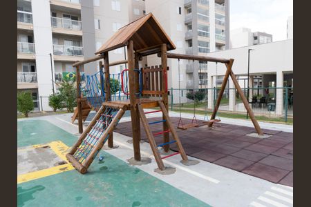 Apartamento para alugar com 60m², 2 quartos e 1 vaga Apartamento para alugar com 60m², 2 quartos e 1 vagaÁrea comum - Playground