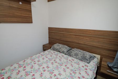 Quarto 1 de casa de condomínio para alugar com 2 quartos, 60m² em Campo Grande, Rio de Janeiro