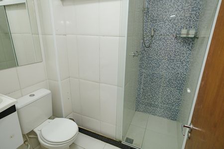 Casa de condomínio para alugar com 60m², 2 quartos e 1 vaga Casa de condomínio para alugar com 60m², 2 quartos e 1 vagaBanheiro