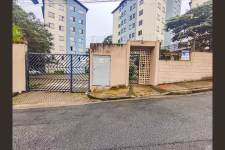 Apartamento para alugar com 60m², 2 quartos e sem vagaFachada + Placa
