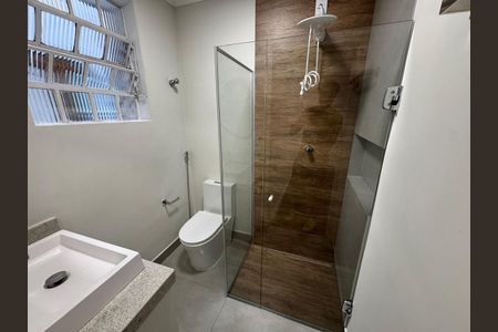 Banheiro de apartamento à venda com 3 quartos, 105m² em Santo Antônio, Belo Horizonte