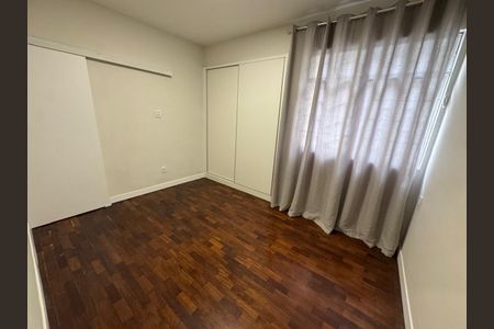 Quarto de apartamento à venda com 3 quartos, 105m² em Santo Antônio, Belo Horizonte