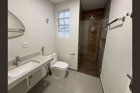 Banheiro de apartamento à venda com 3 quartos, 105m² em Santo Antônio, Belo Horizonte
