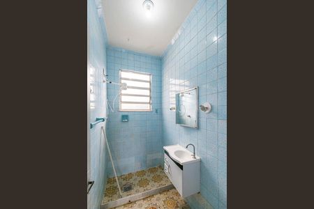 Banheiro de apartamento à venda com 1 quarto, 50m² em Brás de Pina, Rio de Janeiro