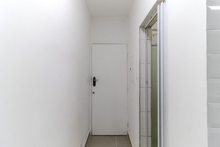 Corredor de Entrada de apartamento para alugar com 2 quartos, 55m² em Barra Funda, São Paulo