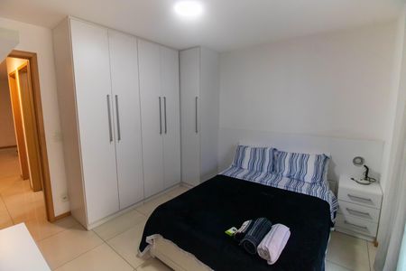Apartamento para alugar com 120m², 3 quartos e 2 vagas Apartamento para alugar com 120m², 3 quartos e 2 vagasSuíte