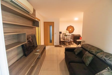 Apartamento para alugar com 120m², 3 quartos e 2 vagas Apartamento para alugar com 120m², 3 quartos e 2 vagasSala