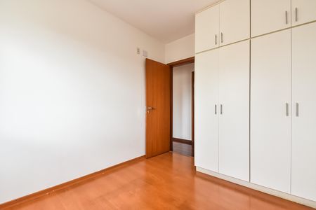 Apartamento para alugar com 118m², 3 quartos e 3 vagas Apartamento para alugar com 118m², 3 quartos e 3 vagasQuarto 2