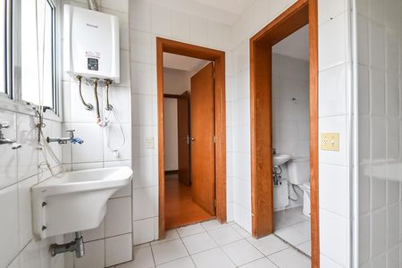 Área de serviço de apartamento para alugar com 3 quartos, 118m² em Vila Clementino, São Paulo