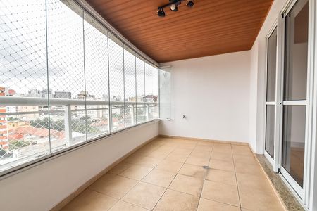 Apartamento para alugar com 118m², 3 quartos e 3 vagas Apartamento para alugar com 118m², 3 quartos e 3 vagasVaranda