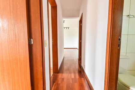 Apartamento para alugar com 118m², 3 quartos e 3 vagas Apartamento para alugar com 118m², 3 quartos e 3 vagasCorredor