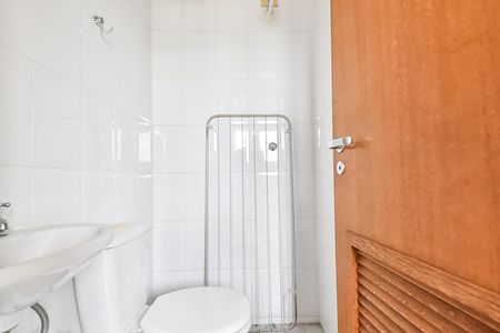 Apartamento para alugar com 118m², 3 quartos e 3 vagas Apartamento para alugar com 118m², 3 quartos e 3 vagasBanheiro de serviço