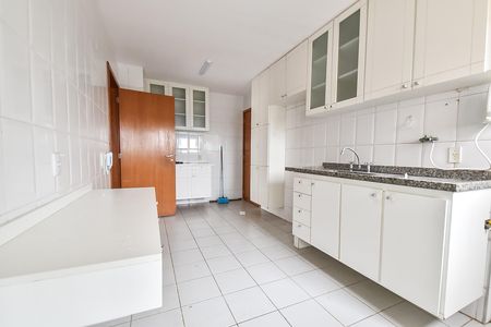 Cozinha de apartamento para alugar com 3 quartos, 118m² em Vila Clementino, São Paulo