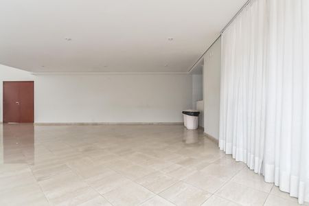 Apartamento para alugar com 118m², 3 quartos e 3 vagas Apartamento para alugar com 118m², 3 quartos e 3 vagasÁrea comum - Salão de festas