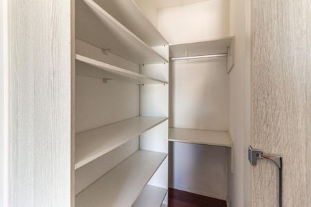 Apartamento para alugar com 68m², 1 quarto e 1 vagaCloset do Quarto