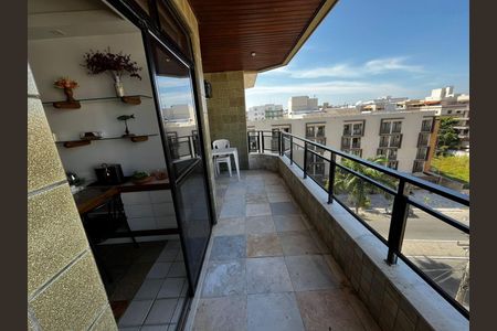 Apartamento para alugar com 185m², 3 quartos e 2 vagas