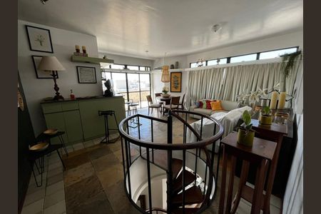 Apartamento para alugar com 185m², 3 quartos e 2 vagas