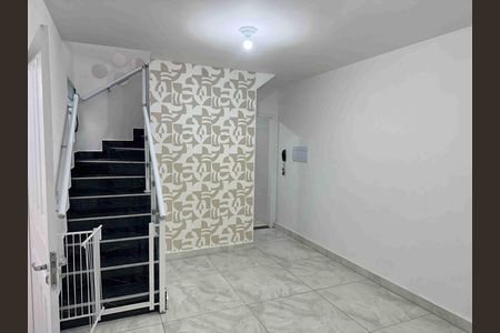 Sala de casa de condomínio à venda com 2 quartos, 114m² em Jardim California, Barueri