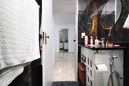 Apartamento para alugar com 60m², 2 quartos e 1 vaga Apartamento para alugar com 60m², 2 quartos e 1 vagaBanheiro