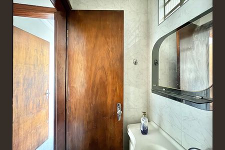 Casa à venda com 130m², 2 quartos e 2 vagas Casa à venda com 130m², 2 quartos e 2 vagasLavabo