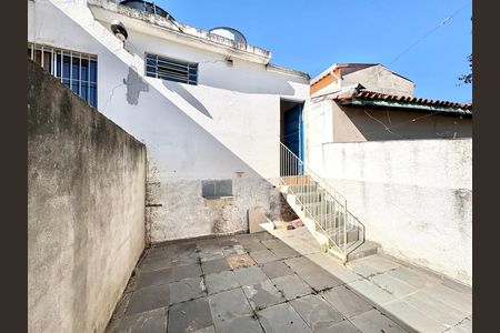 Casa à venda com 130m², 2 quartos e 2 vagas Casa à venda com 130m², 2 quartos e 2 vagasQuintal
