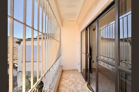 Casa à venda com 130m², 2 quartos e 2 vagas Casa à venda com 130m², 2 quartos e 2 vagasVaranda da Suíte 2