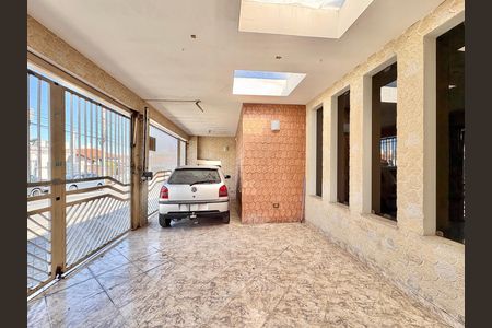 Casa à venda com 130m², 2 quartos e 2 vagas