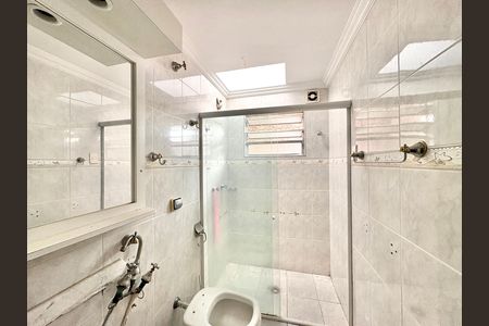 Casa à venda com 130m², 2 quartos e 2 vagas Casa à venda com 130m², 2 quartos e 2 vagasBanheiro da Suíte 1