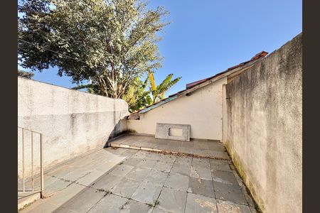 Casa à venda com 130m², 2 quartos e 2 vagas Casa à venda com 130m², 2 quartos e 2 vagasQuintal