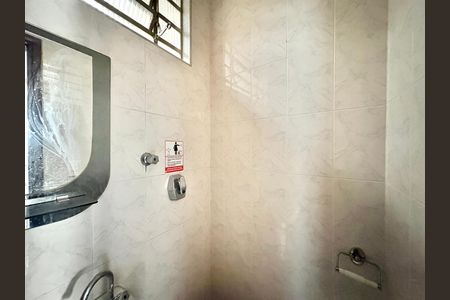 Casa à venda com 130m², 2 quartos e 2 vagas Casa à venda com 130m², 2 quartos e 2 vagasLavabo