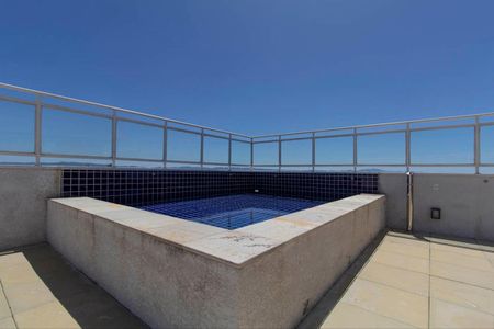 Apartamento para alugar com 25m², 1 quarto e sem vaga Apartamento para alugar com 25m², 1 quarto e sem vagaÁrea Comum - Piscina
