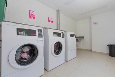 Apartamento para alugar com 25m², 1 quarto e sem vaga Apartamento para alugar com 25m², 1 quarto e sem vagaÁrea Comum - Lavanderia