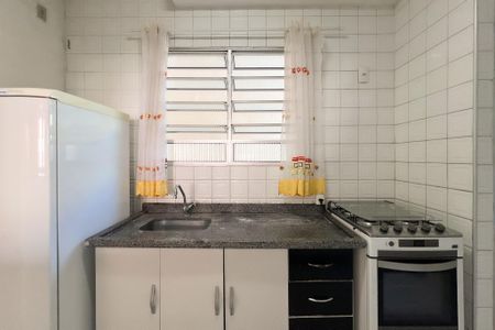 Cozinha de apartamento para alugar com 2 quartos, 61m² em Dos Ortizes, Valinhos