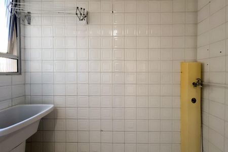 Apartamento para alugar com 61m², 2 quartos e 1 vagaÁrea de Serviço