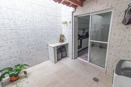 Apartamento à venda com 100m², 2 quartos e 1 vaga Apartamento à venda com 100m², 2 quartos e 1 vagaÁrea de Serviço