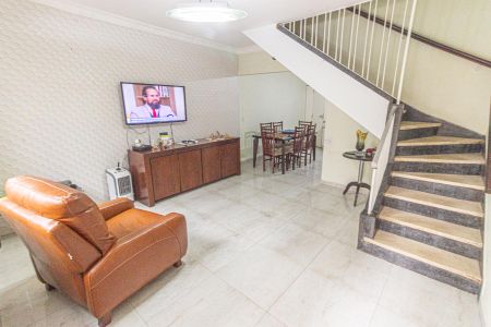 Apartamento à venda com 100m², 2 quartos e 1 vaga Apartamento à venda com 100m², 2 quartos e 1 vagaSala