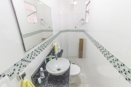 Apartamento à venda com 100m², 2 quartos e 1 vaga Apartamento à venda com 100m², 2 quartos e 1 vagaBanheiro 2